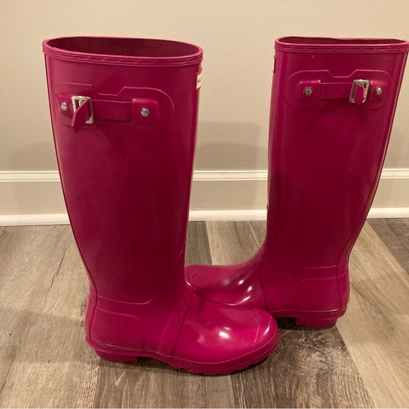 Hunter Shoes - Hunter boots. Size 10. Excellent condition, practically never worn.
